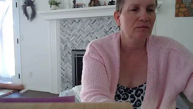 AuroraWillows online show from 02-20-26, 06:32