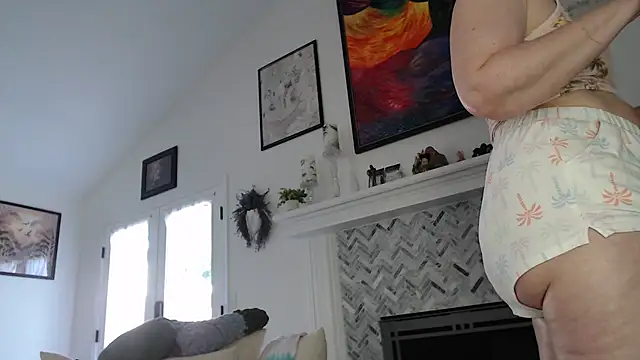 AuroraWillows online show from 10-11-25, 02:07