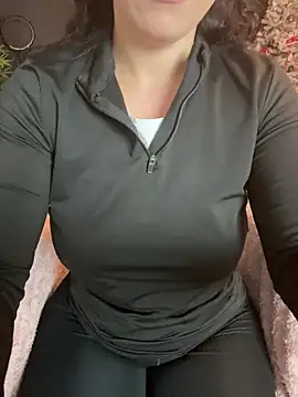 Snapshot of YourMeoww chatting on 11-10-25, 11:26 YourMeoww online show from 11-10-25, 11:26