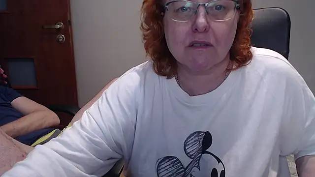 Snapshot of JoannaAndNeighbour chatting on 02-12-25, 07:02 JoannaAndNeighbour online show from 02-12-25, 07:02