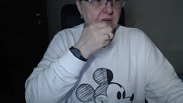 Snapshot of JoannaAndNeighbour chatting on 02-13-25, 07:35 JoannaAndNeighbour online show from 02-13-25, 07:35
