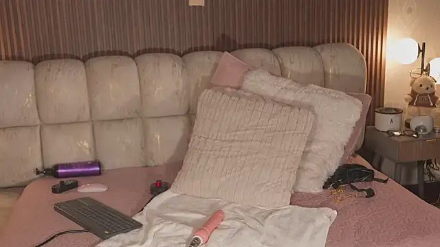 KateOwens online show from 07-28-26, 02:13