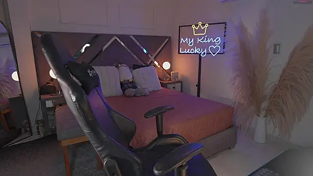 KateOwens online show from 11-29-25, 12:05