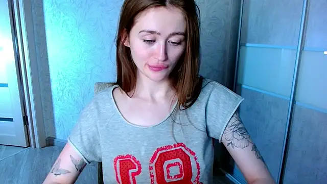 Snapshot of millllina chatting on 02-23-25, 05:50 millllina online show from 02-23-25, 05:50