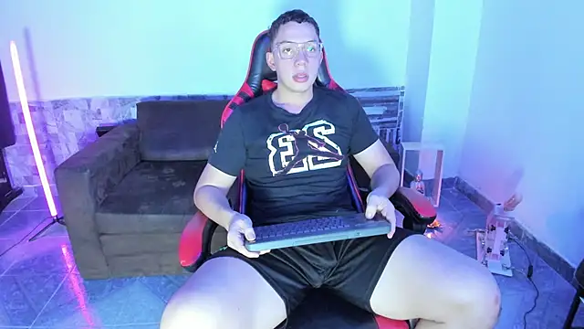 davinalhot online show from 04-07-26, 08:16