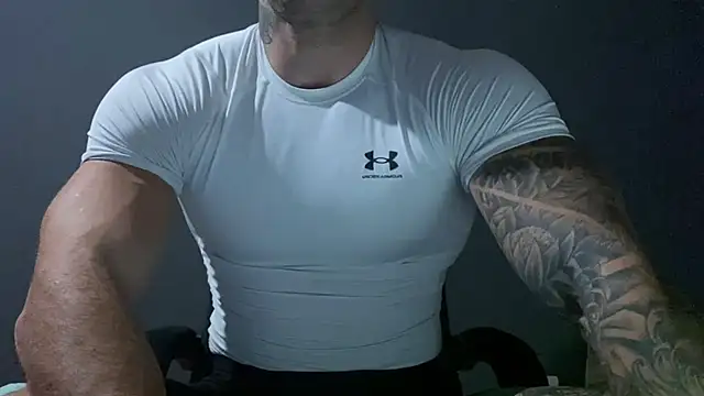 Snapshot of Mr_YourGod chatting on 12-28-24, 06:17 Mr YourGod online show from 12-28-24, 06:17
