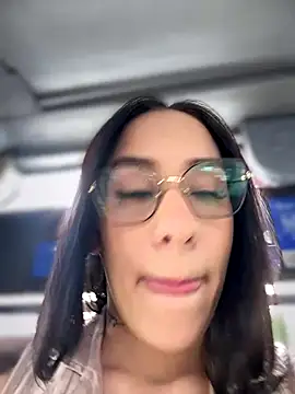 Snapshot of __IRIS__ chatting on 10-15-25, 02:14 IRIS online show from 10-15-25, 02:14