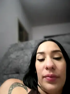   IRIS   online show from 01-08-26, 06:36