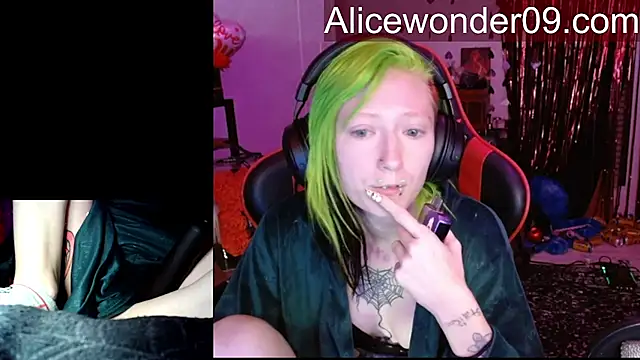 alicewonder09 online show from 02-17-26, 08:11