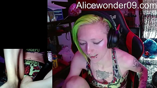 alicewonder09 online show from 03-24-26, 04:18