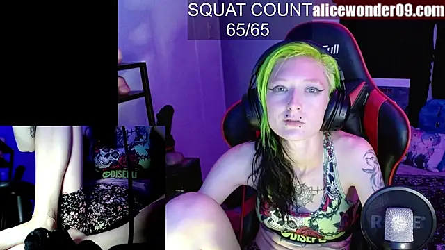 alicewonder09 online show from 10-25-25, 04:55