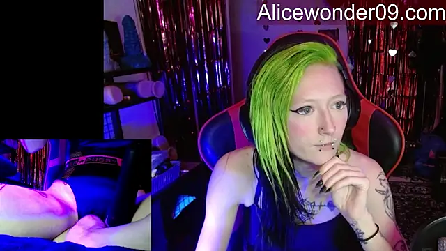alicewonder09 online show from 01-12-26, 04:52