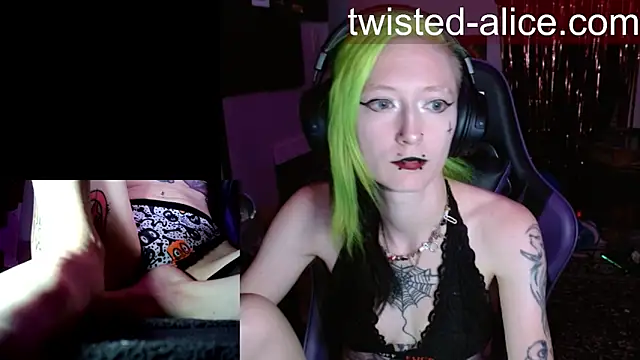 alicewonder09 online show from 07-02-26, 03:23