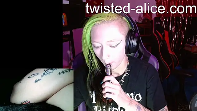 alicewonder09 online show from 07-27-26, 03:13
