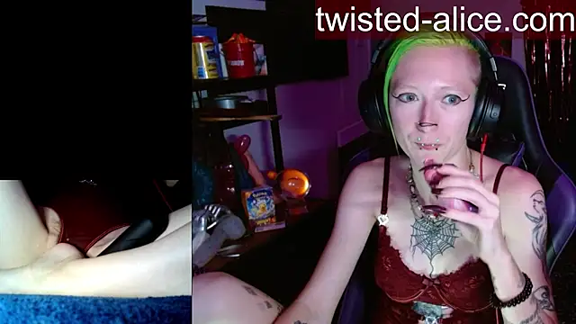 alicewonder09 online show from 06-18-26, 03:27