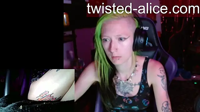 alicewonder09 online show from 07-19-26, 03:04