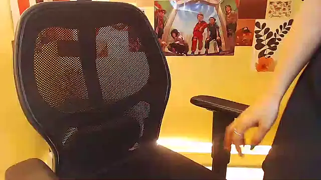   Aashiii online show from 01-28-25, 08:57