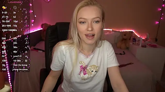 Snapshot of AmandaFiree chatting on 02-04-26, 07:36 AmandaFiree online show from 02-04-26, 07:36