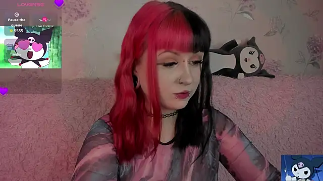 t0riayun0 online show from 09-12-25, 05:13