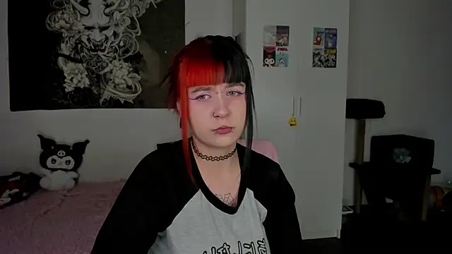 t0riayun0 online show from 02-22-25, 11:35