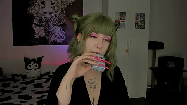 t0riayun0 online show from 01-29-25, 01:27