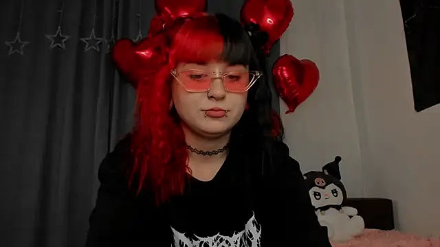 t0riayun0 online show from 02-19-25, 07:05