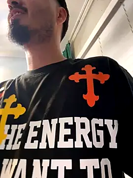 Snapshot of Bbyboyivan chatting on 10-11-25, 05:08 Bbyboyivan online show from 10-11-25, 05:08