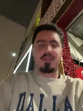 Snapshot of Bbyboyivan chatting on 12-28-24, 05:23 Bbyboyivan online show from 12-28-24, 05:23