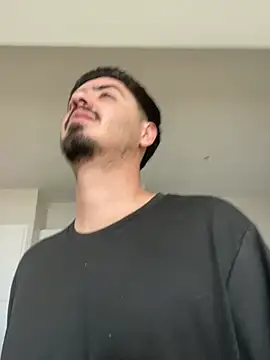 Snapshot of Bbyboyivan chatting on 12-29-24, 09:09 Bbyboyivan online show from 12-29-24, 09:09