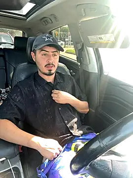 Snapshot of Bbyboyivan chatting on 10-27-25, 04:08 Bbyboyivan online show from 10-27-25, 04:08