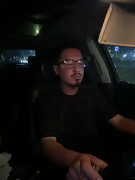 Snapshot of Bbyboyivan chatting on 10-19-25, 04:26 Bbyboyivan online show from 10-19-25, 04:26