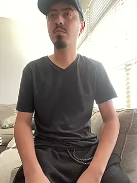 Snapshot of Bbyboyivan chatting on 01-05-25, 07:49 Bbyboyivan online show from 01-05-25, 07:49