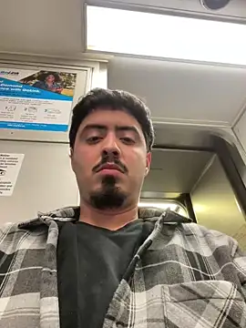 Snapshot of Bbyboyivan chatting on 01-05-25, 06:46 Bbyboyivan online show from 01-05-25, 06:46