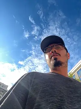 Snapshot of Bbyboyivan chatting on 11-01-25, 08:25 Bbyboyivan online show from 11-01-25, 08:25