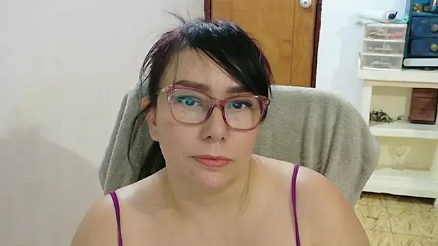 hottplay online show from 10-19-25, 07:05