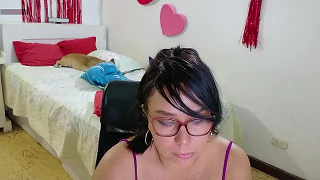 hottplay online show from 02-17-26, 04:04