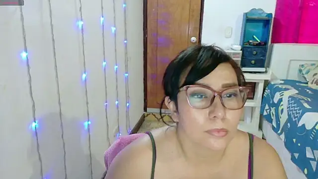 hottplay online show from 09-21-25, 05:29