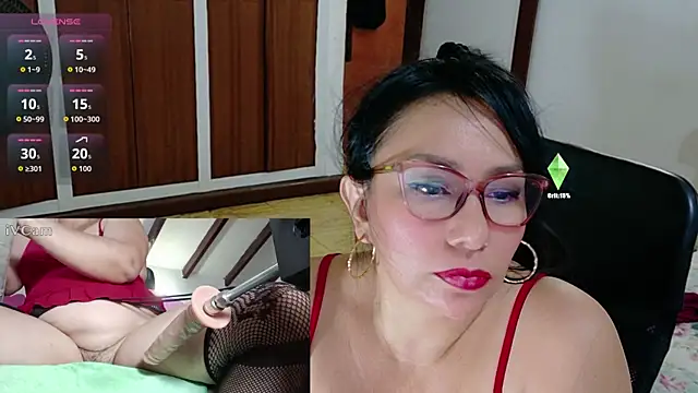 Snapshot of hottplay chatting on 04-26-26, 10:29 hottplay online show from 04-26-26, 10:29