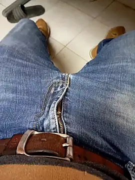 pedrosantos3366 online show from 09-28-25, 07:54