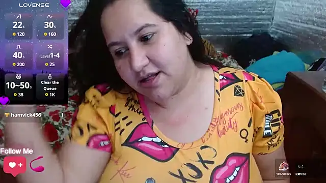 Snapshot of EMILY-NESSA chatting on 11-11-25, 11:42 EMILY-NESSA online show from 11-11-25, 11:42