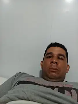 Snapshot of El-reyleon chatting on 06-07-26, 06:02 El-reyleon online show from 06-07-26, 06:02