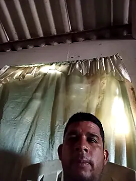 Snapshot of El-reyleon chatting on 04-22-26, 02:13 El-reyleon online show from 04-22-26, 02:13