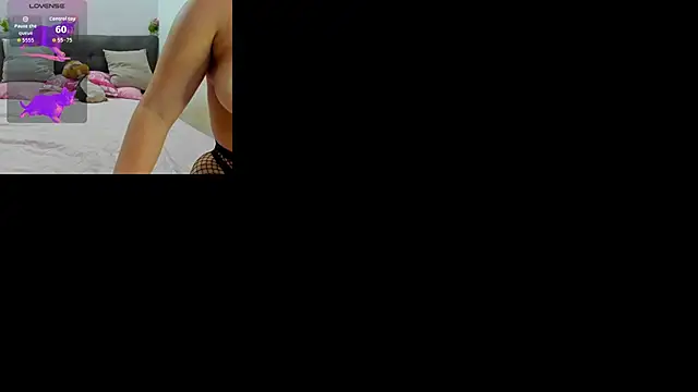 Snapshot of AnnieBellee chatting on 05-07-26, 08:34 AnnieBellee online show from 05-07-26, 08:34
