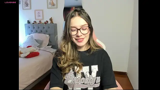 Snapshot of samysweet_8 chatting on 09-16-25, 06:31 samysweet 8 online show from 09-16-25, 06:31
