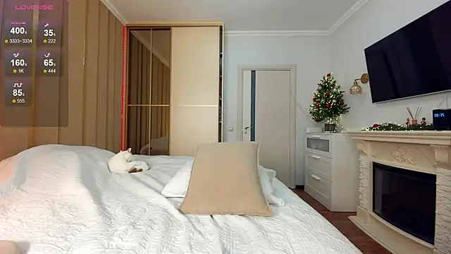 Oh Julie online show from 01-10-26, 05:36