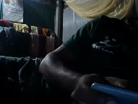 Snapshot of chittagong77 chatting on 09-21-25, 02:00 chittagong77 online show from 09-21-25, 02:00