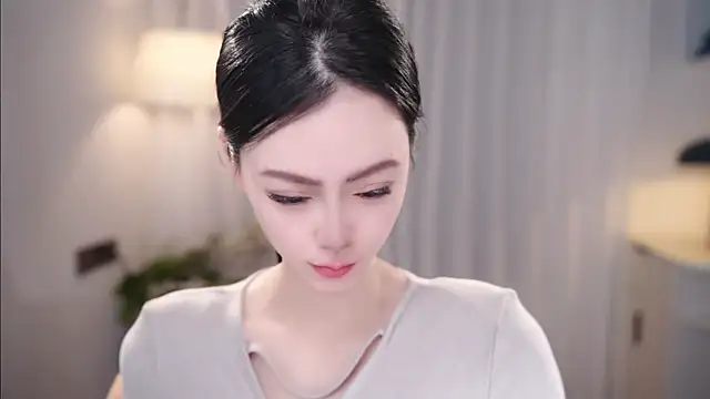 Ocean--Lili online show from 11-15-25, 02:10