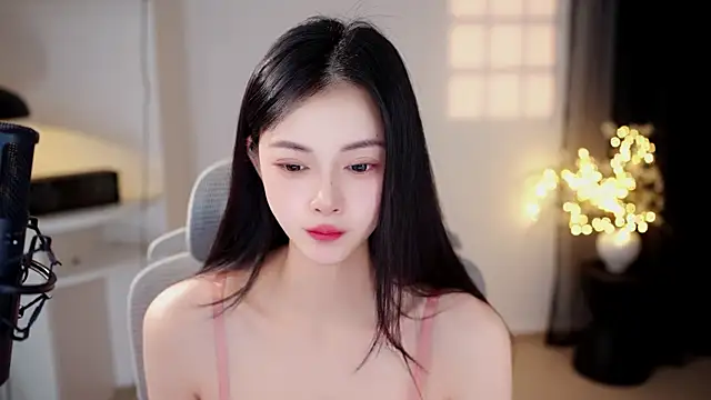 Ocean--Lili online show from 07-18-26, 02:25
