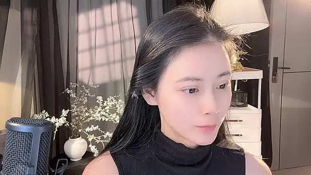 Snapshot of Ocean--Lili chatting on 04-30-26, 02:13 Ocean--Lili online show from 04-30-26, 02:13