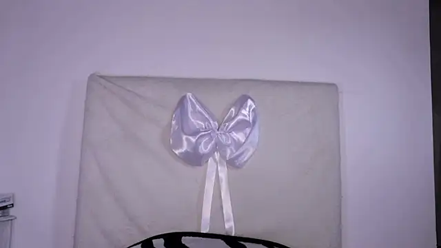 Snapshot of Angelas_dream chatting on 06-05-26, 07:19 Angelas dream online show from 06-05-26, 07:19